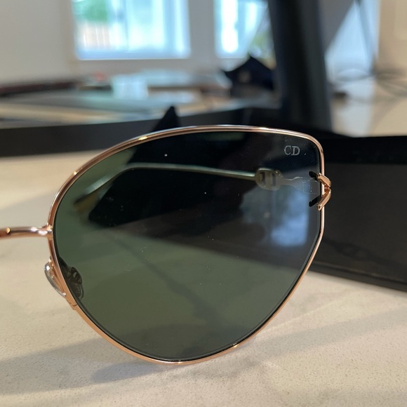 Christian Dior Cat Eye Style Sunglasses - Picture 5 of 7